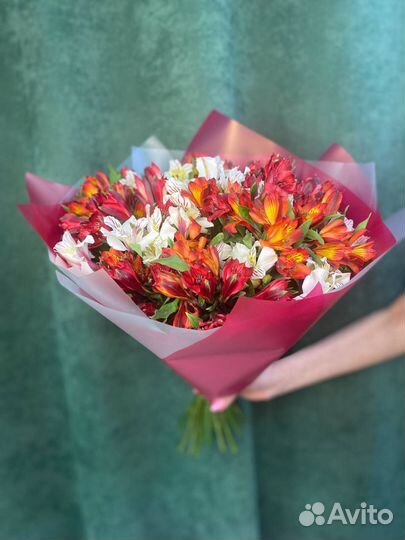 Букет из альстромерий