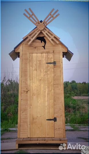 Дачный туалет деревянный