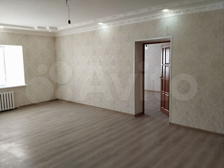 Дом 204 м² на участке 4,5 сот.