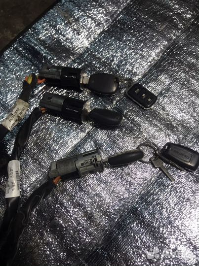 Замок зажигания logan,sandero,duster,largus