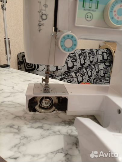 Швейная машина leran