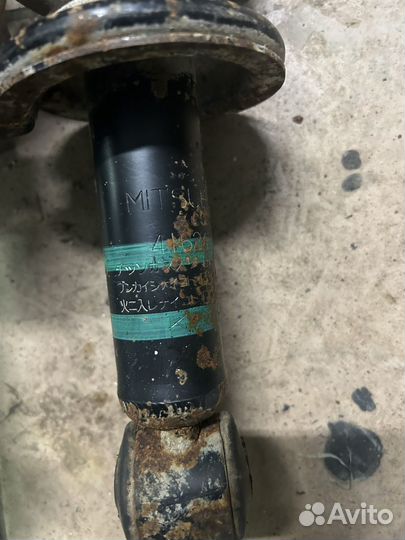 Задние амортизаторы mitsubishi