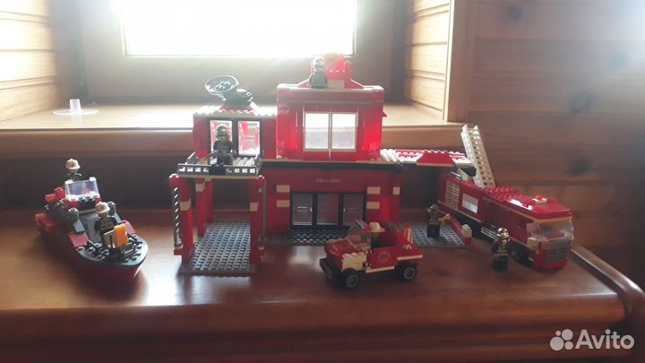 City Fire Пожарная станция и Катер