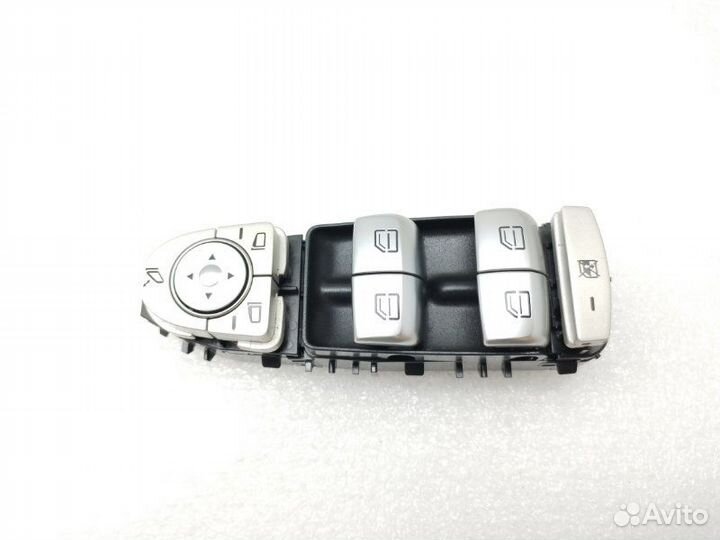 Блок управления стеклоподъемниками передний левый