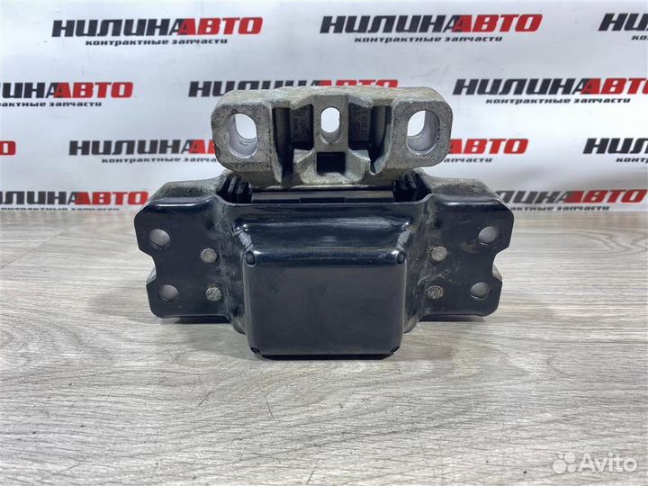 Опора двигателя левая Шкода Октавия А5