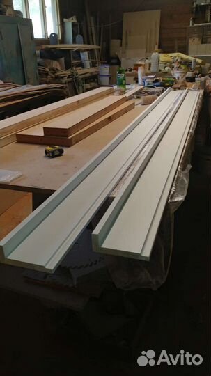 Карниз потолочный (молдинг)