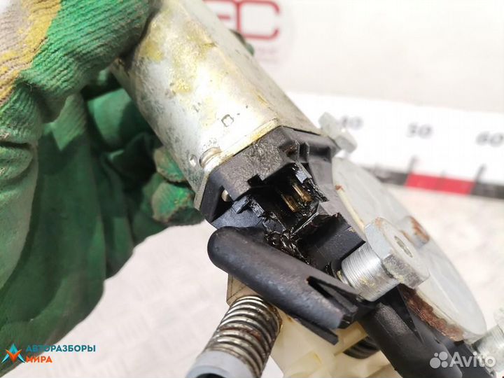 Стеклоподъемник передний правый Volvo S40 рест