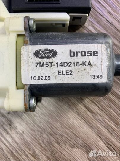 Стеклоподъемник передний левый Ford Focus 2