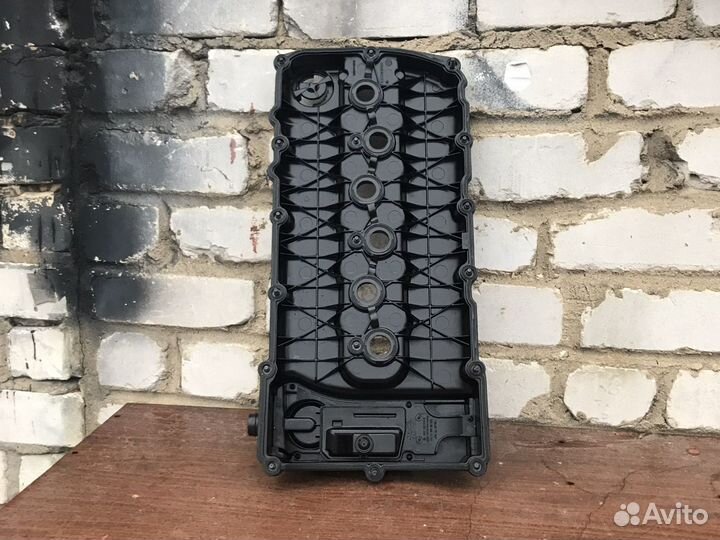 Клапанная крышка 3.6FSI