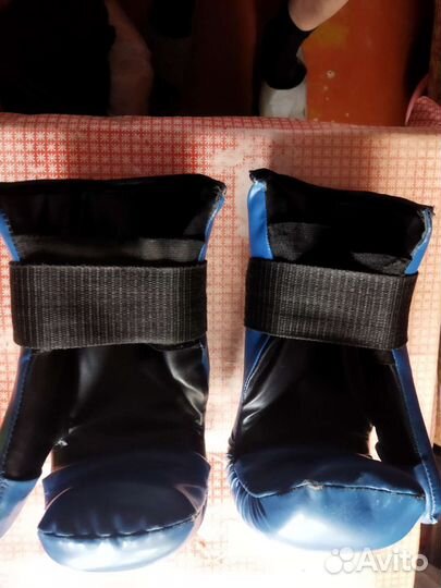 Боксерские перчатки