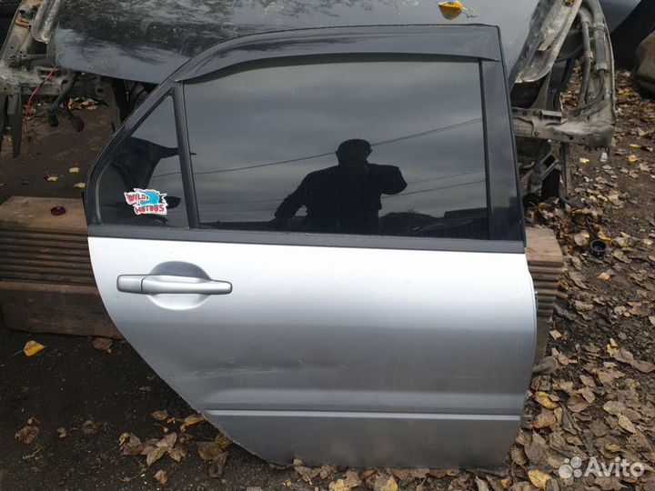 Задний правый дверь в сборе митсубиси лансер 9