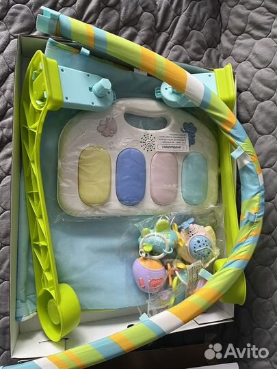 Развивающий коврик с пианино