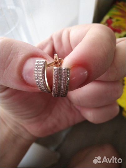 Новые серьги золото