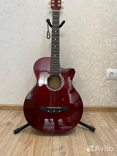 Акустическая гитара подарок
