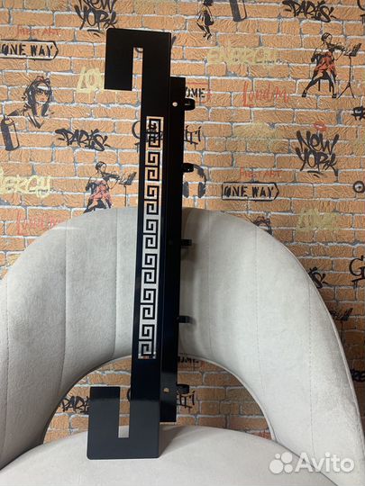 Металлическая полка