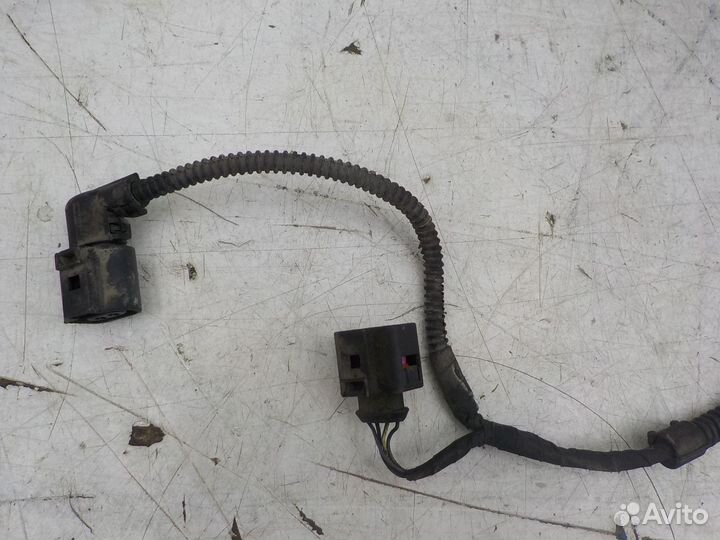 Проводка моторного отсека Skoda Octavia 2004