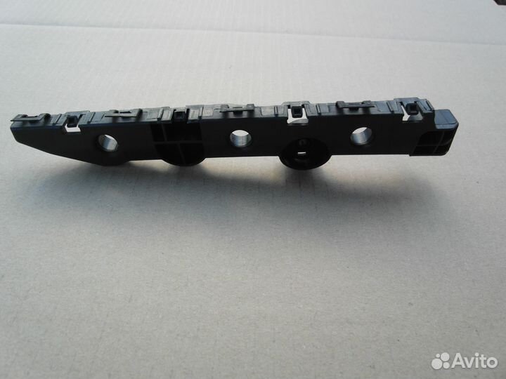 Кронштейн заднего бампера левый Infiniti Q50