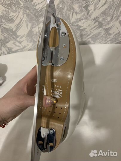 Фигурные коньки edea 260