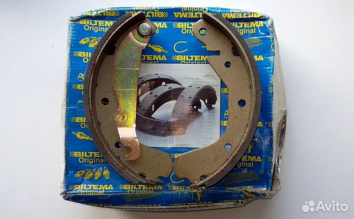 Задние барабанные колодки для Opel (83-91г) новые