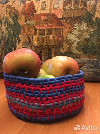 Корзинка плетеная