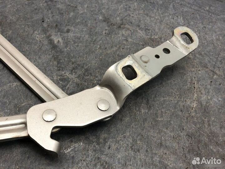 Петля багажника левая Renault Megane 2 2002-2006