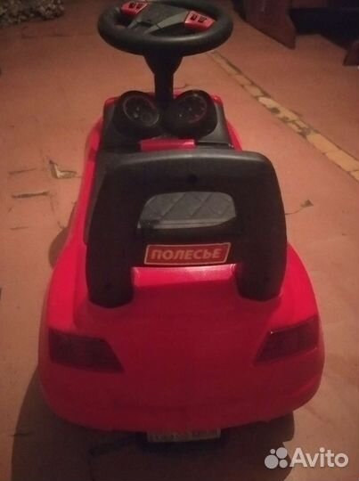 Каталка-автомобиль