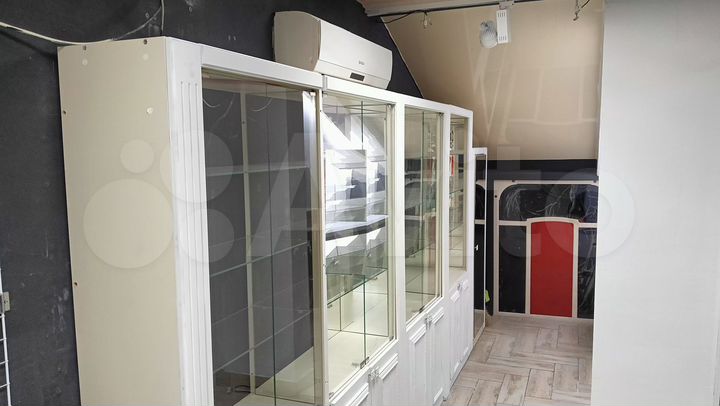 Продам помещение с арендатором на Красной