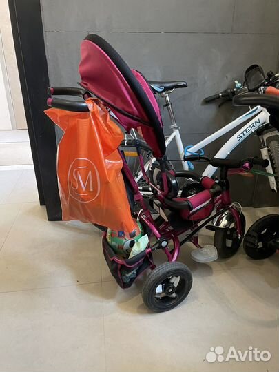 Трехколесный велосипед с родительской ручкой