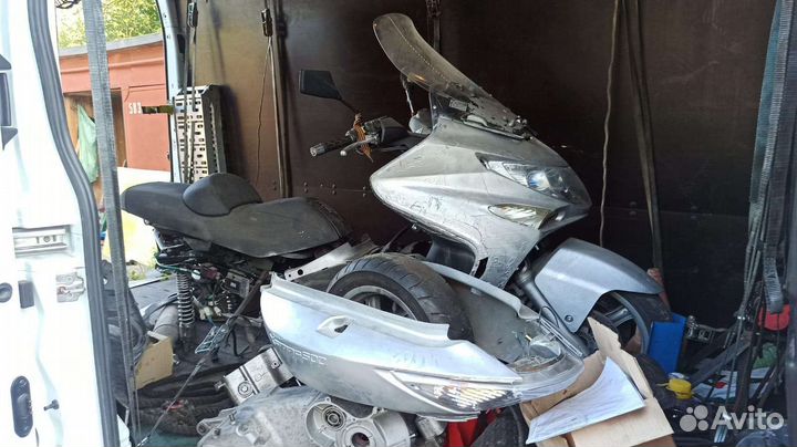 Kymco Xciting 500 2008 год по запчастям