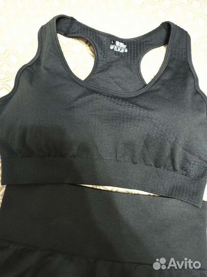 Спортивный костюм новый