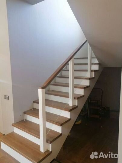 Лестница на второй этаж LST-2194