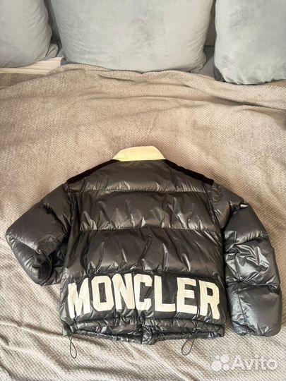 Пуховик moncler