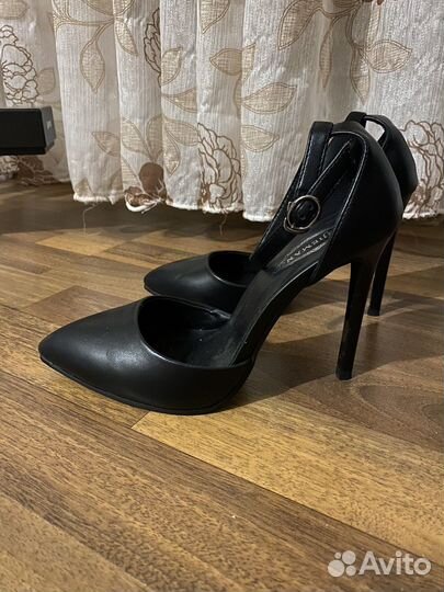 Туфли черные 35 размер