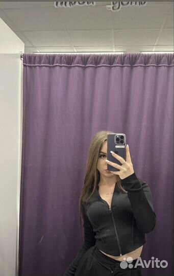 Топ на молнии