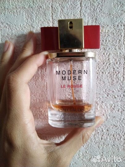 Духи женские estee lauder,остаток во флаконе 7мл