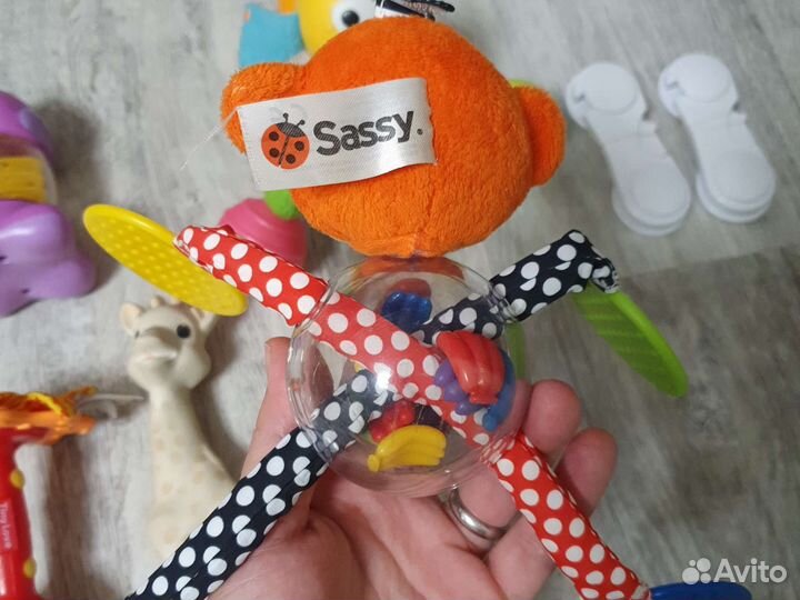 Грызунки погремушки tiny love, infantino, sassy