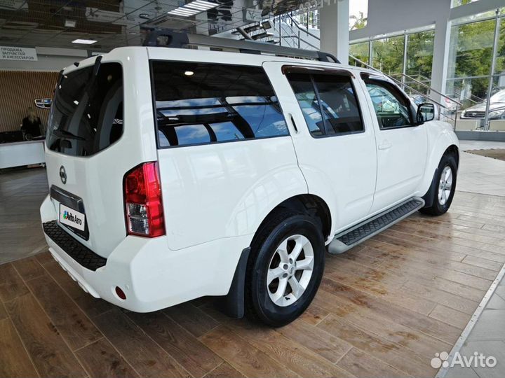 Nissan Pathfinder 2.5 AT, 2012, 183 347 км