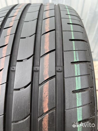 Nexen N Fera RU1 235/50 R18