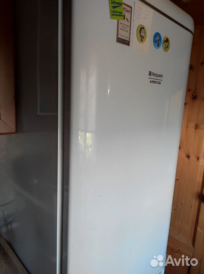 Холодильник под ремонт или запчасти
