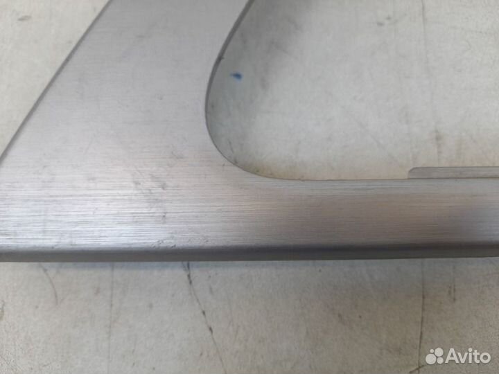 Накладка обшивки двери задняя левая Toyota Land