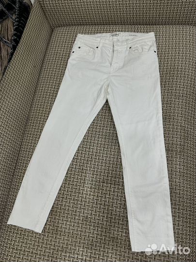 Джинсы унисекс pull&bear 40