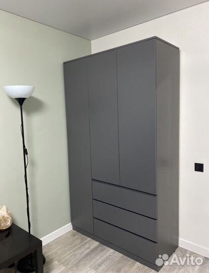 Шкаф 1.2 метра графит новый