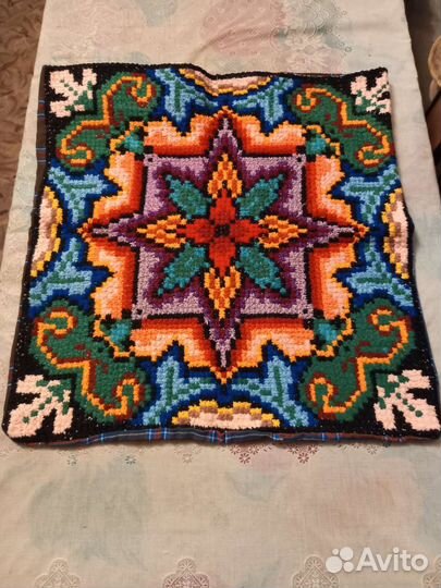 Вышитые наволочки крестом