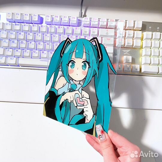 Аниме на стекле, Хатсуне Мику