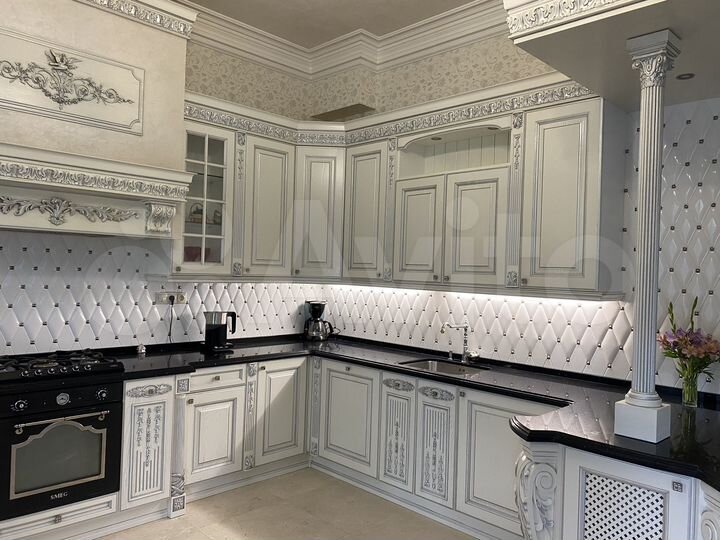 Дом 523 м² на участке 24 сот.