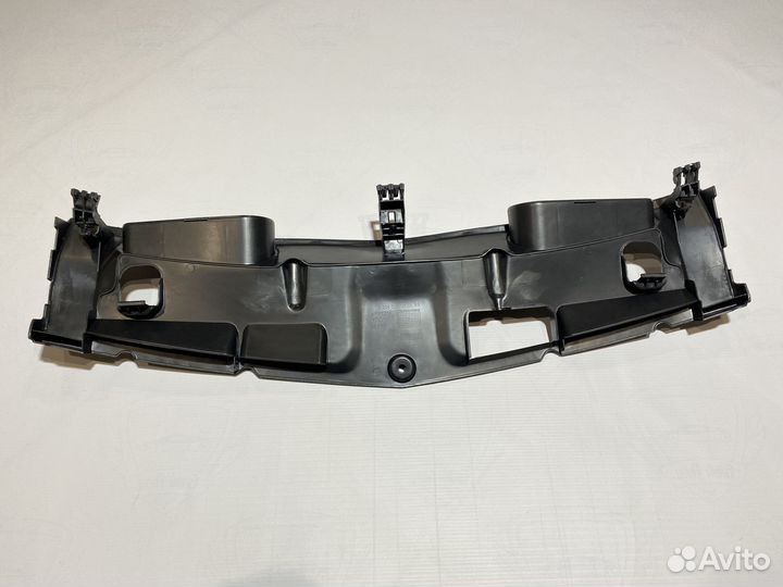 Воздуховод радиатора Mercedes W204