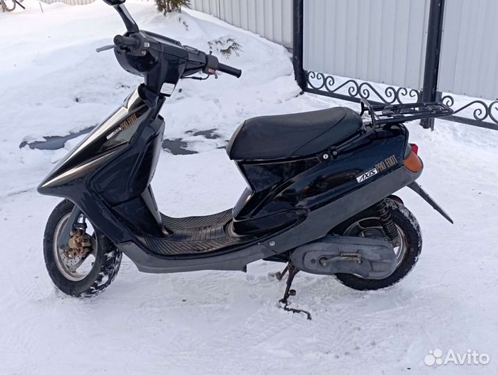 Продам скутер Yamaha axis