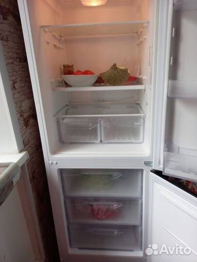 Холодильник новый Indesit