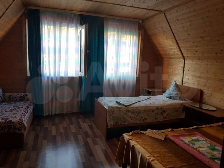 Комната 20 м² в 4-к., 2/2 эт.