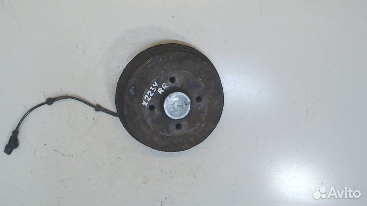 Ступица (кулак, цапфа) Nissan Note E11, 2006